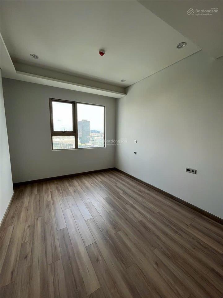 Bán căn horizon 3pn tầng cao view hồ bán nguyệt đẹp