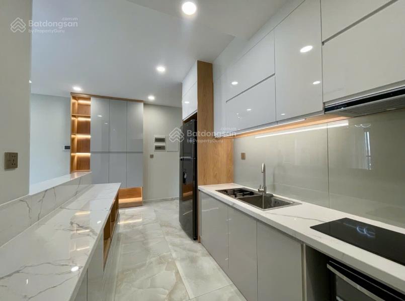 Hiếm có 1 căn giá tốt 2pn 75m2 full nt 8.4 tỷ t10/26