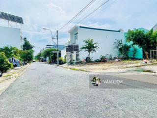 Bán đất góc 2 mặt tiền khu dân cư hiện hữu giá 3 tỷ 100tr đường nhựa rông j10m