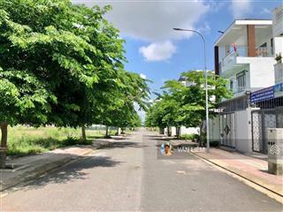 Đất tái định cư nam sông cái  tt diên khánh diện tích 100m2 (5x20)m hướng bắc. đường rộng 13m