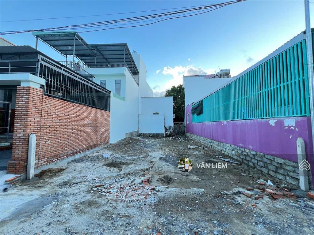 * bán lô đất đẹp vuông vắn ngang 7,2m đường gò ngựa  vĩnh thạnh (phường tây nha trang) 