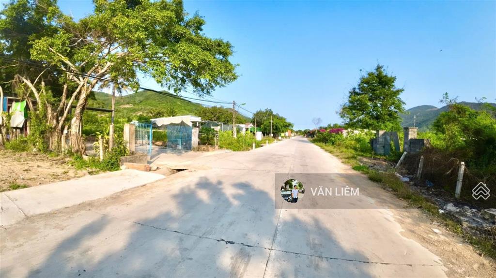 Bán đất mặt tiền thái khang  dt 121,6m (ngang 5,2m)  đường 12m, khu dân cư