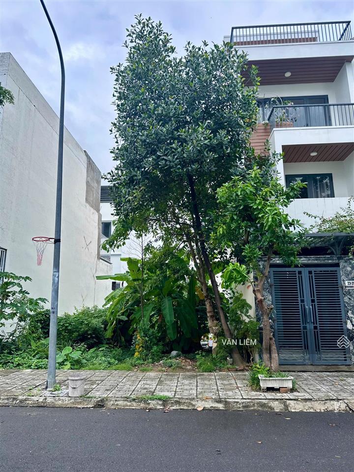 Bán lô đất đẹp có sổ hồng riêng kđt an bình tân
diện tích 85,2m2 ngang 4,31m  sạch đẹp
hướng đôn