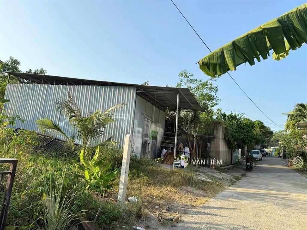 Chỉ 1 tỷ 400  sát kdl trăm trứng (phước đồng) cách khu du lịch trăm trứng và hồ kênh hạ chỉ 100m