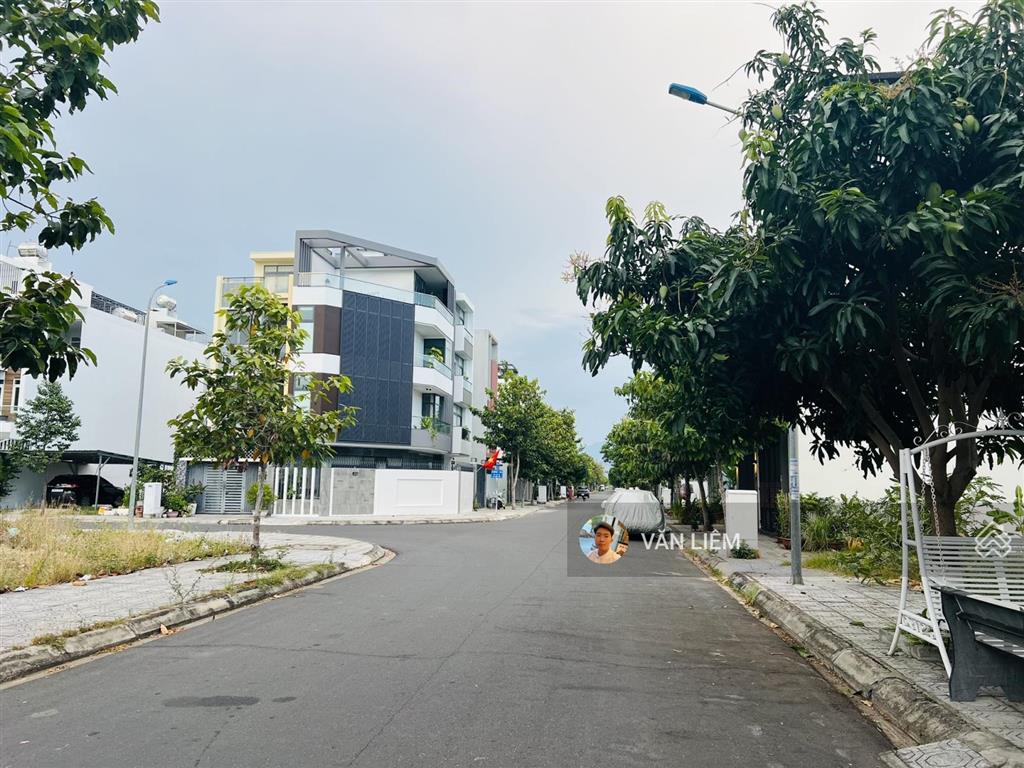 Bán lô đất kđt an bình tân  dt 100m2  vị trí đường t12, hướng tn  giá bán 7 tỷ