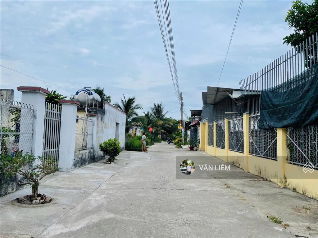 Lô xây biệt thự diên an thôn an ninh cách đường võ nguyên giáp 1km
 diện tích  585m2 ( ngang