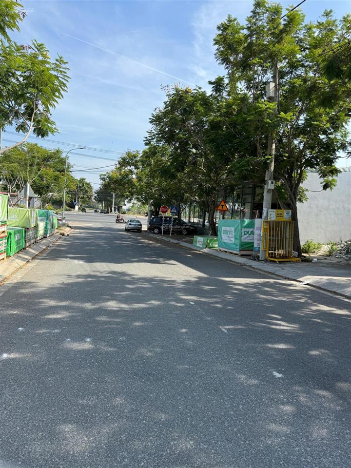 Hòn rớ 2 giá tốt chỉ 4,1 tỷ cách trục chính chỉ 20m 88m2 ngang 5m  đường 13m