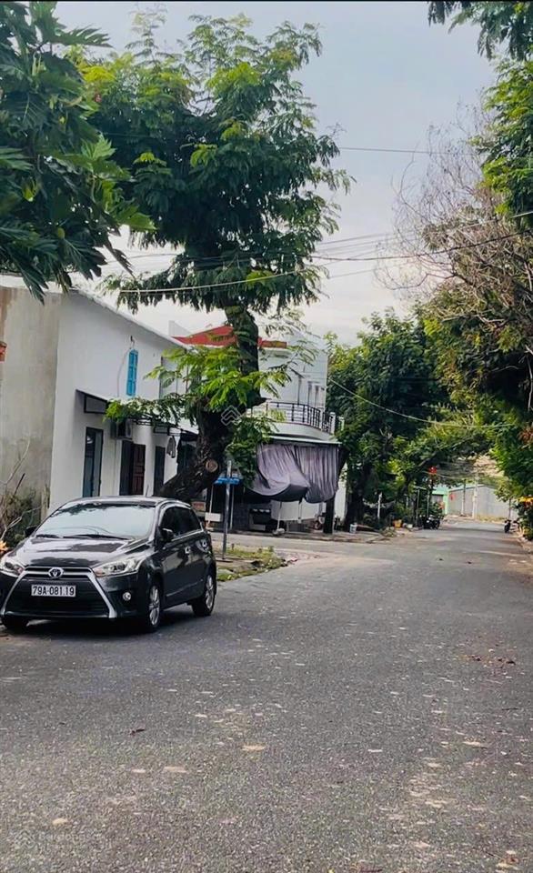 Giá tốt tđc đất lành nam nha trang đường 13m, diện tích 70m2 (ngang 4m), hướng đông nam