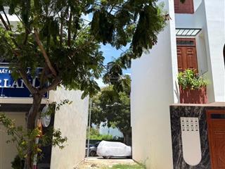 Hàng hiếm, kẹt tiền bán nhanh lô 2 mặt tiền kđt hà quang 2 đường trước sau (đường 11 và 12a)