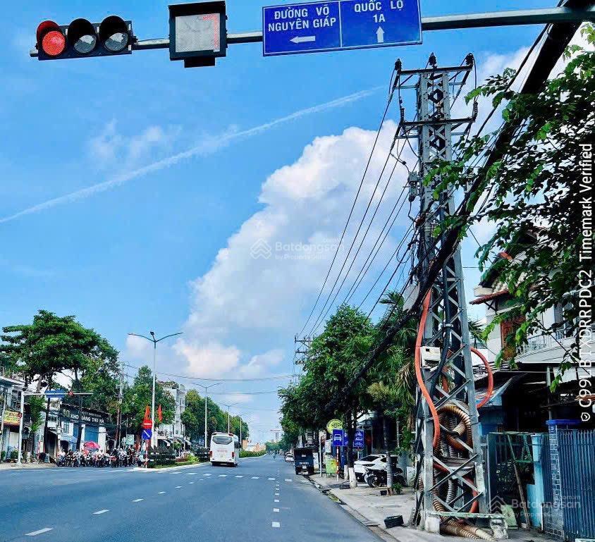 Mặt tiền đường 23/10  p. tây nha trang. gần siêu thị mega, ngã tư bình cang  vĩnh trung