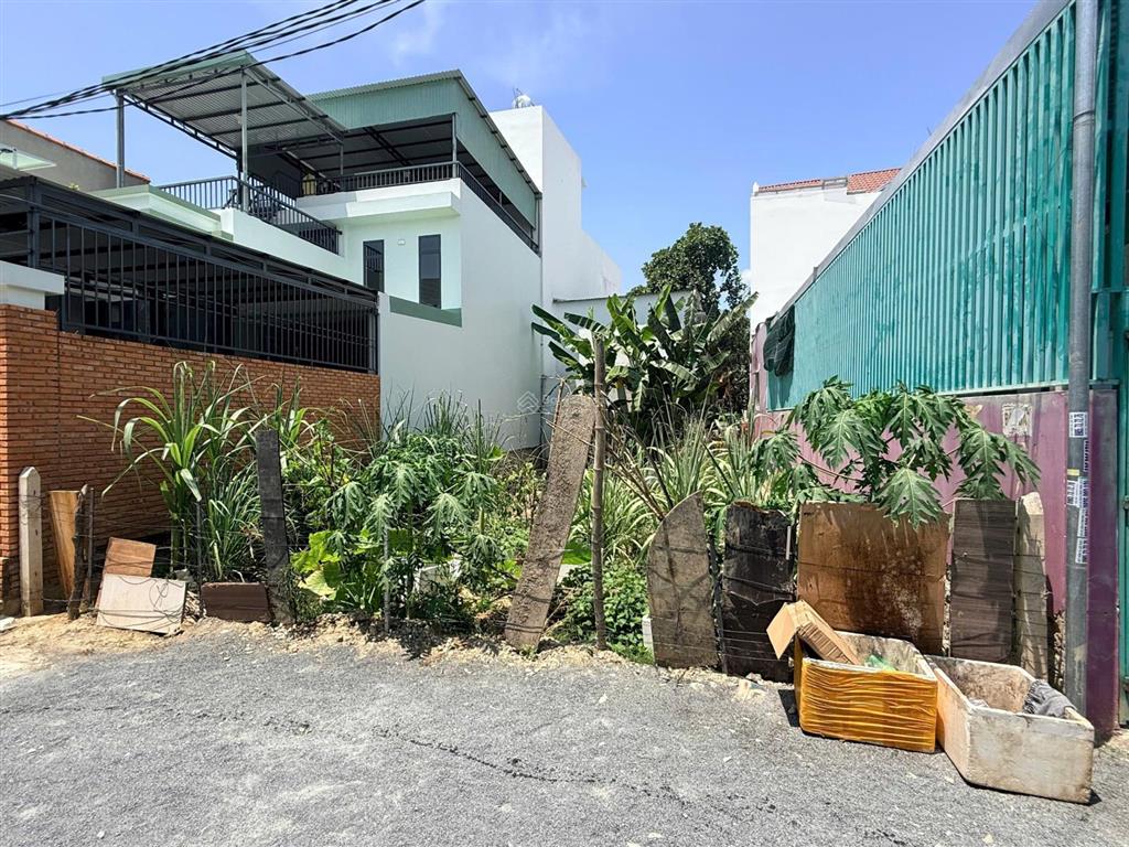 2,5 tỷ sở hữu ngay lô đất ngang 7,2m hiếm có khó tìm tại tây nha trang!