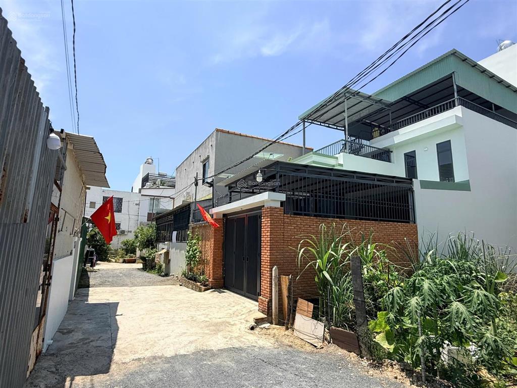 2,5 tỷ sở hữu ngay lô đất ngang 7,2m hiếm có khó tìm tại tây nha trang!