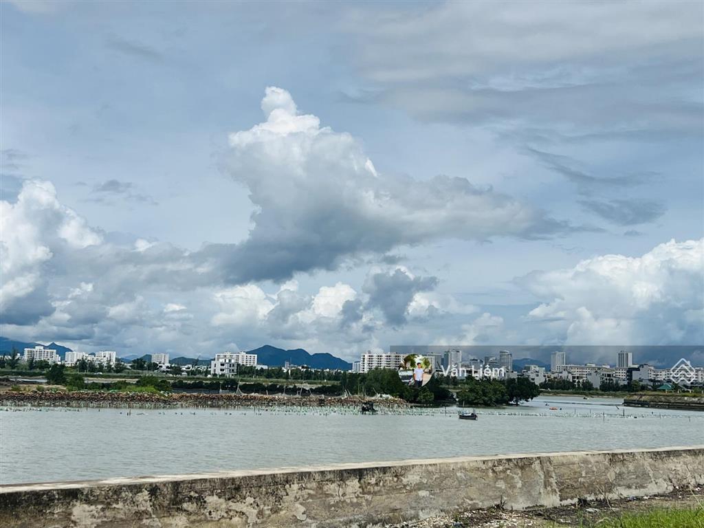 Cần bán lô đất đẹp tp nha trang, tái định cư hòn rớ 2. đường số 10  đường hiện trạng rộng 10m