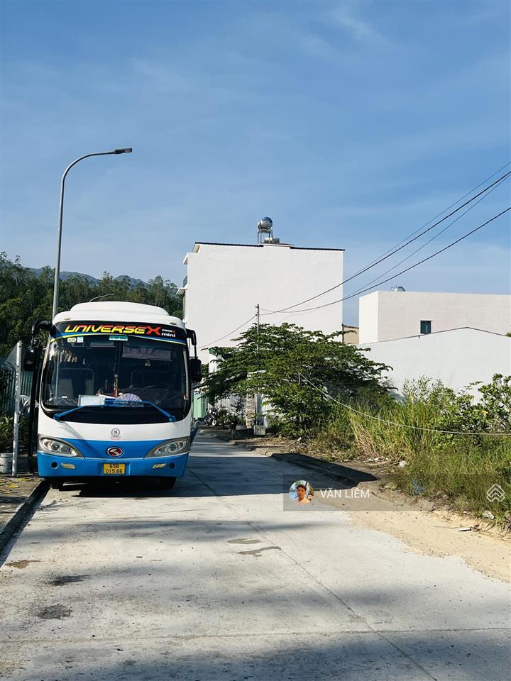 Cần bán lô đất đẹp tp nha trang, tái định cư hòn rớ 2. đường số 10  đường hiện trạng rộng 10m