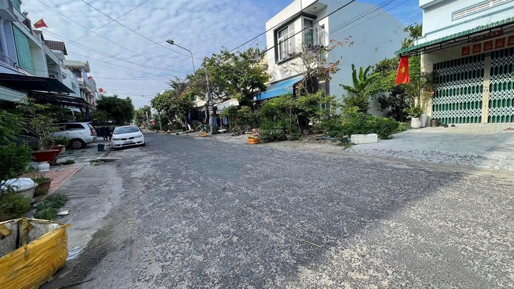 Giảm nhanh 300 tr  bán đất đường hoàng văn thái hòn rớ 1 đường 18m  diện tích 70m2