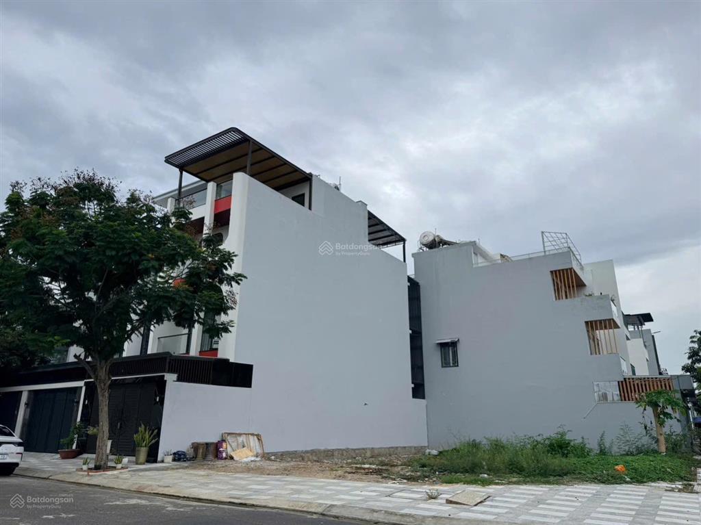 Hạ giá  bán nhanh đất đường 95 kđt mỹ gia lô sạch đẹp

diện tích  100m2 ngang 5m
