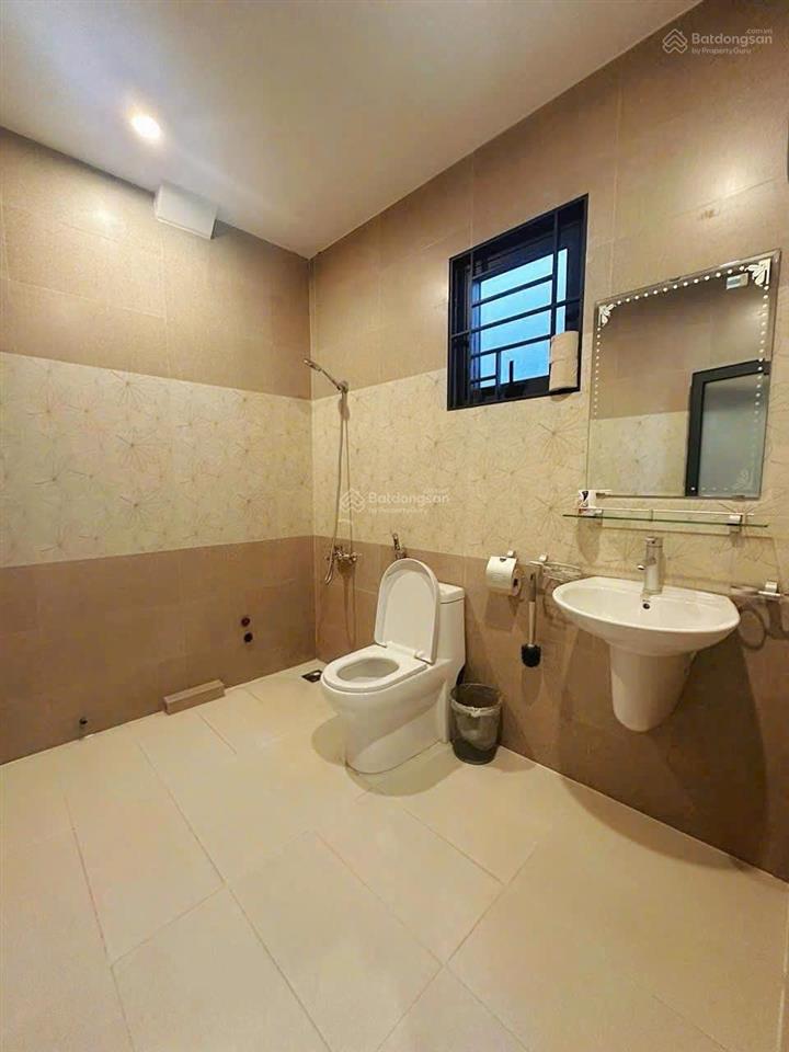 Hạ giá cho thuê nhanh nhà kđt phước long a nhà 3 tầng sạch đẹp dọn vào ở ngay kđt