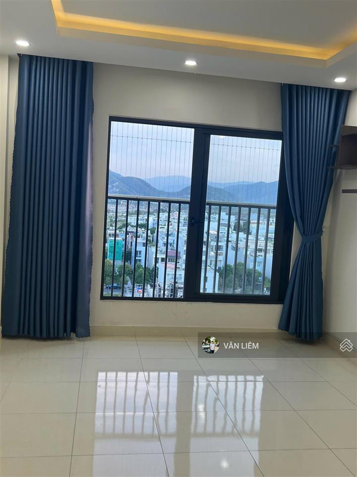 Xoay dòng tiền hạ giá bán gấp căn góc chung cư xh1. dt 70m2 view công viên và sun gruop
căn 2 pngủ