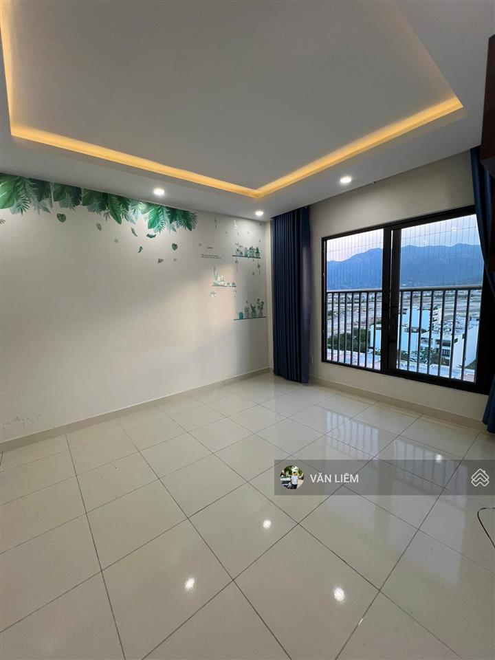 Xoay dòng tiền hạ giá bán gấp căn góc chung cư xh1. dt 70m2 view công viên và sun gruop
căn 2 pngủ