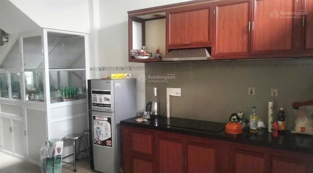 Cho thuê nhà ở kinh doanh 3 tầng mặt tiền nam nha trang
 giá thuê 13tr/tháng
