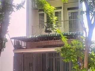 Cho thuê nhà ở kinh doanh 3 tầng mặt tiền nam nha trang
 giá thuê 13tr/tháng