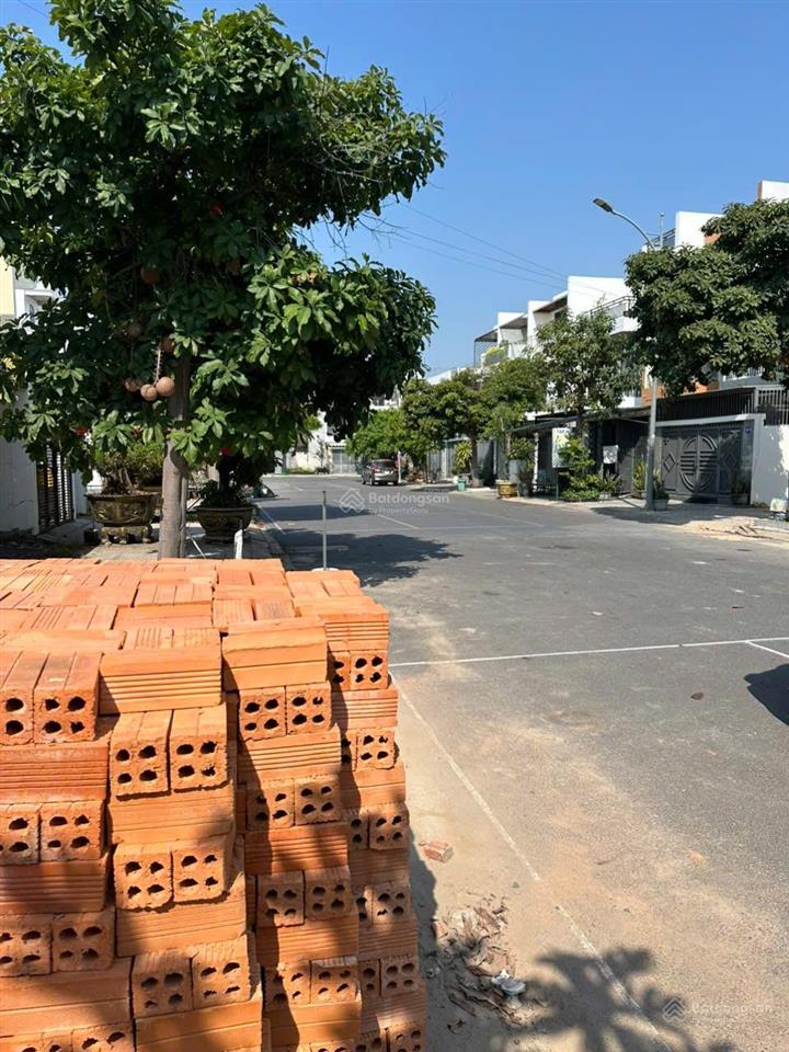 Mỹ gia gói 4 đường 18m, giá chỉ 5 tỷ 250 đường số 45 kđt mỹ gia, nha trang
