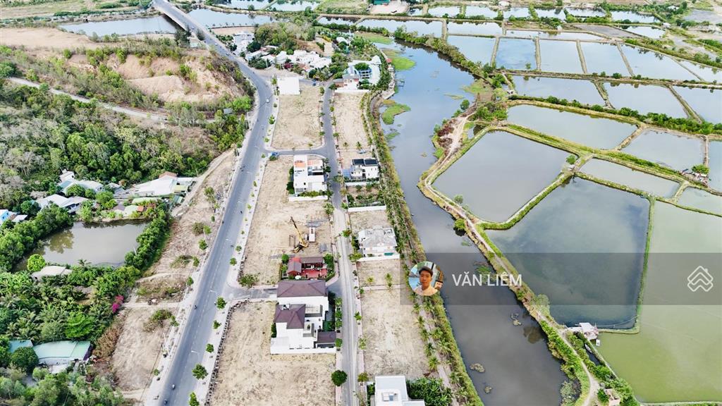 Bán lô kề góc để xây ở biệt thự tại kđt ven sông tắc  river park 300m2. vị trí đất biệt thự hướng