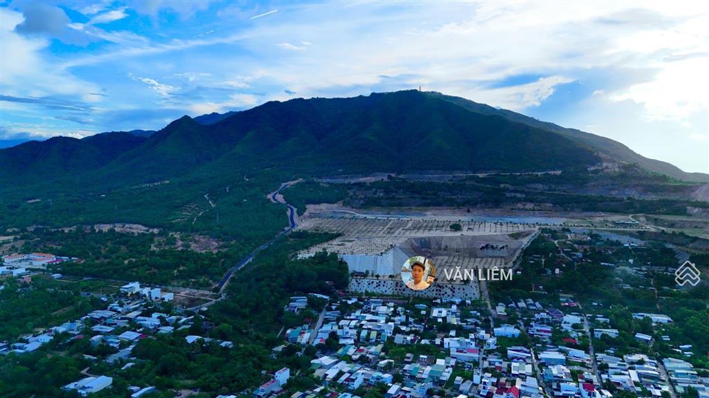 Bán lô kề góc để xây ở biệt thự tại kđt ven sông tắc  river park 300m2. vị trí đất biệt thự hướng