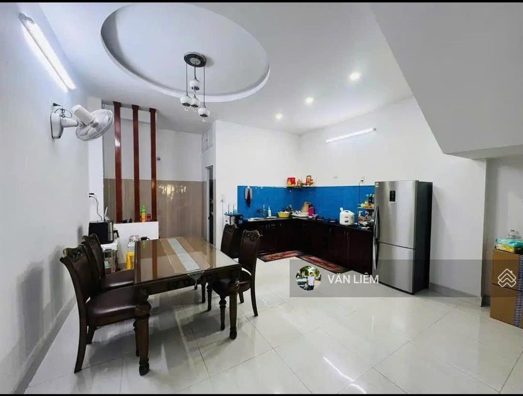 Cho thuê nhà mặt tiền hòn rớ giá 13tr/th  nam nha trang  dt 82,9 m2 (ngang 5,25m)  thiết kế