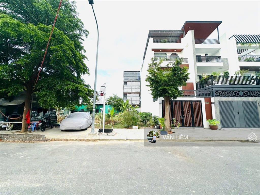 Bán nhanh lô đẹp gói 5 mỹ gia. vị trí đẹp, gần công viên, khu dân cư hiện hữu.
