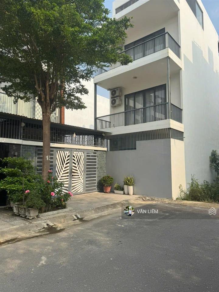 Bán lô gói 5 kdt thái hưng
diện tích  100m2 lô sạch đường nội bộ 82.
đường hiện trạng 14m hướng tâ