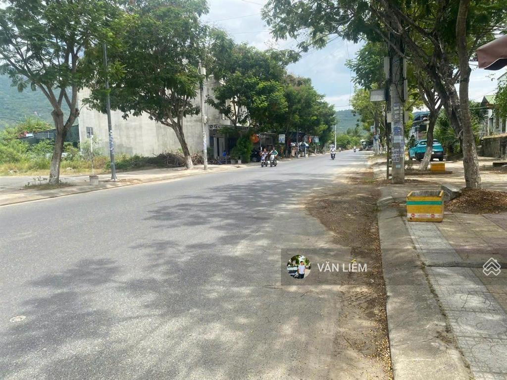 Đất gần đường thái khang giá chỉ 2,1 tỷ vị trí đẹp, cách đường thái khang chỉ vài bước