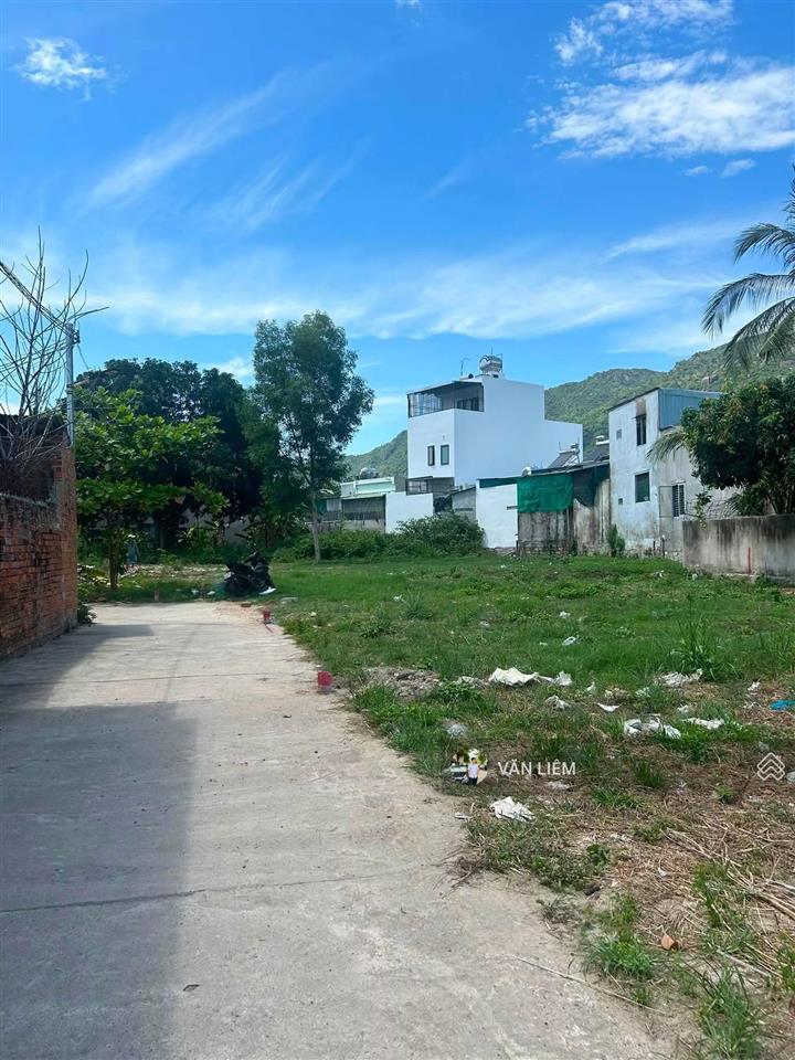 Lô đất trung tâm phước đồng  hẻm đường la văn cầu nam nha trang | 2,65 tỷ
