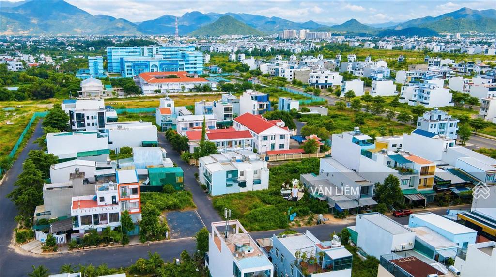 Tđc mỹ gia đường 18m, vị trí trung tâm nam nha trang 100m2 ngang 5m đường 18m, thô