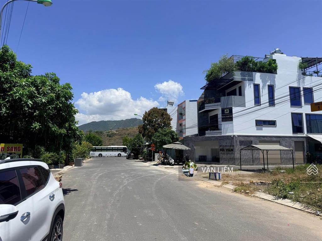 Tđc mỹ gia đường 18m, vị trí trung tâm nam nha trang 100m2 ngang 5m đường 18m, thô