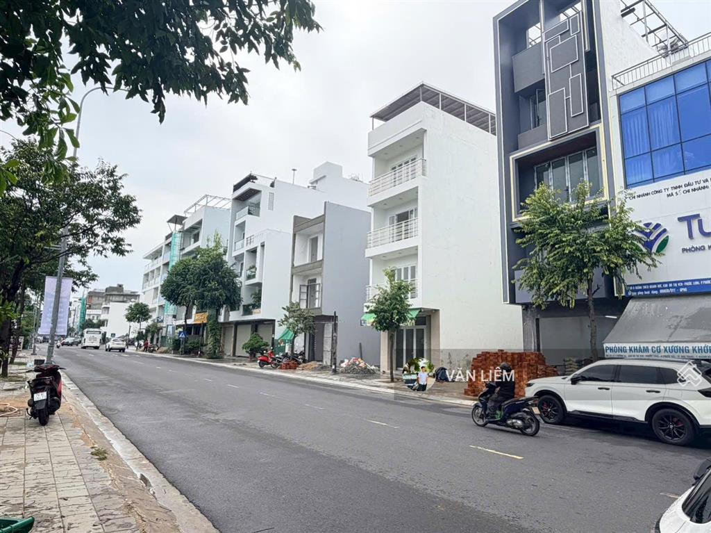 Lô đẹp kinh doanh mặt tiền đường thích quảng đức  vcn phước long 1  vị trí đẹp