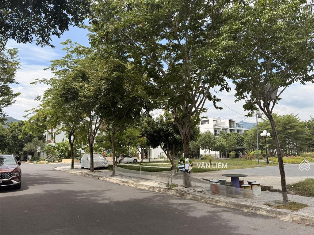 Hàng hiếm an bình tân đối diện công viên 80m hướng tây nam vị trí đẹp,