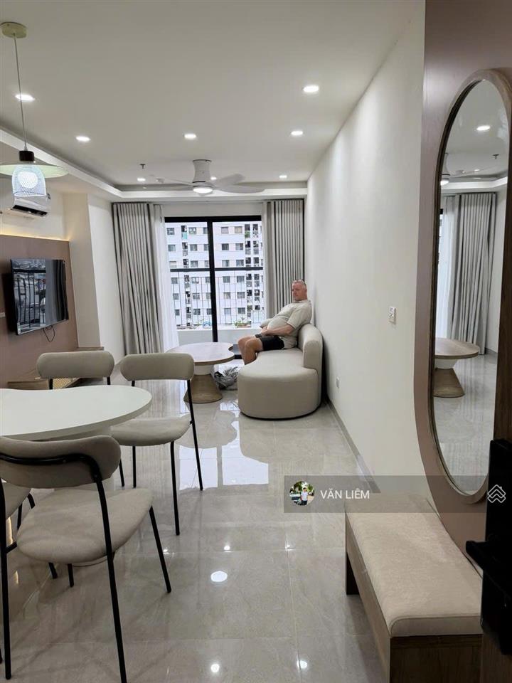 Bán căn hộ ccu hud phước long  nha trang
diện tích 65.55m2 gồm 2pn, 2wc
full nội thất mới đẹp