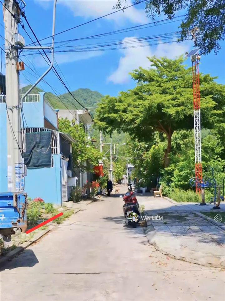 Giá 2,2 tỷ sổ riêng 65m kdc đất lành! hàng đẹp giá mềm khu dân cư hiện hữu! 65