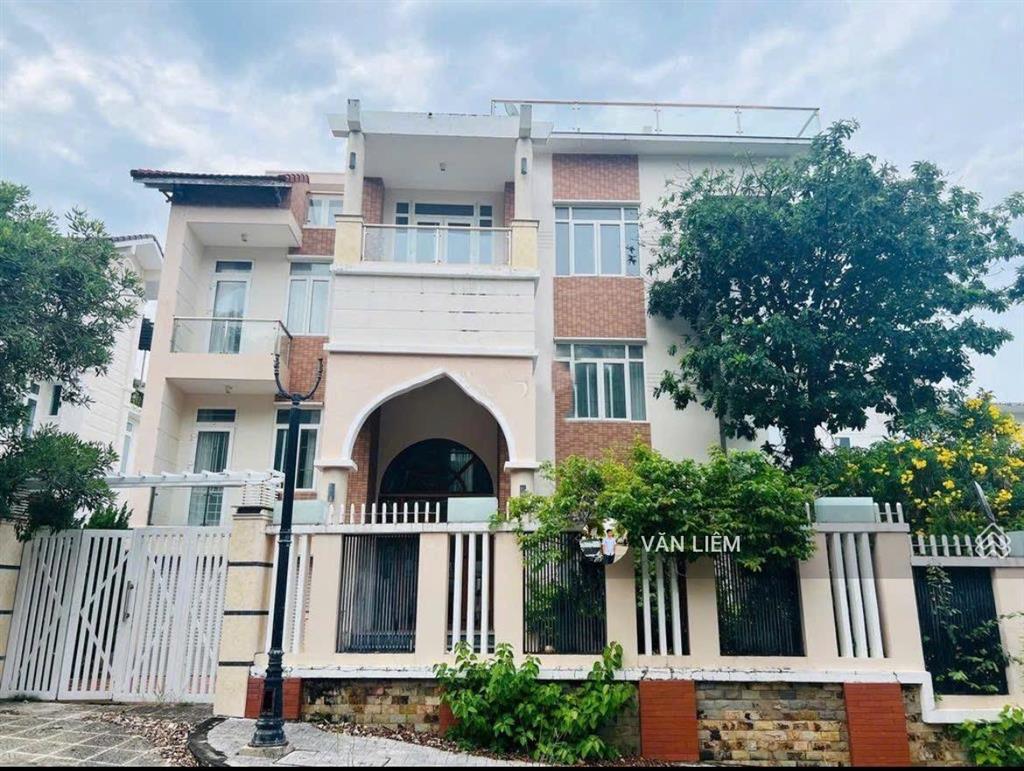 Biệt thự cao cấp ocean view nha trang  diện tích đất 772,2m2 (ngang 40m)  kết cấu 3 tầng kiên cố