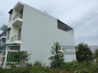 Cần cho thuê nhà 3 tầng tđc hòn rớ 2  nhà gồm phòng khách, phòng thờ, sân phơi 4 phòng ngủ, 5wc