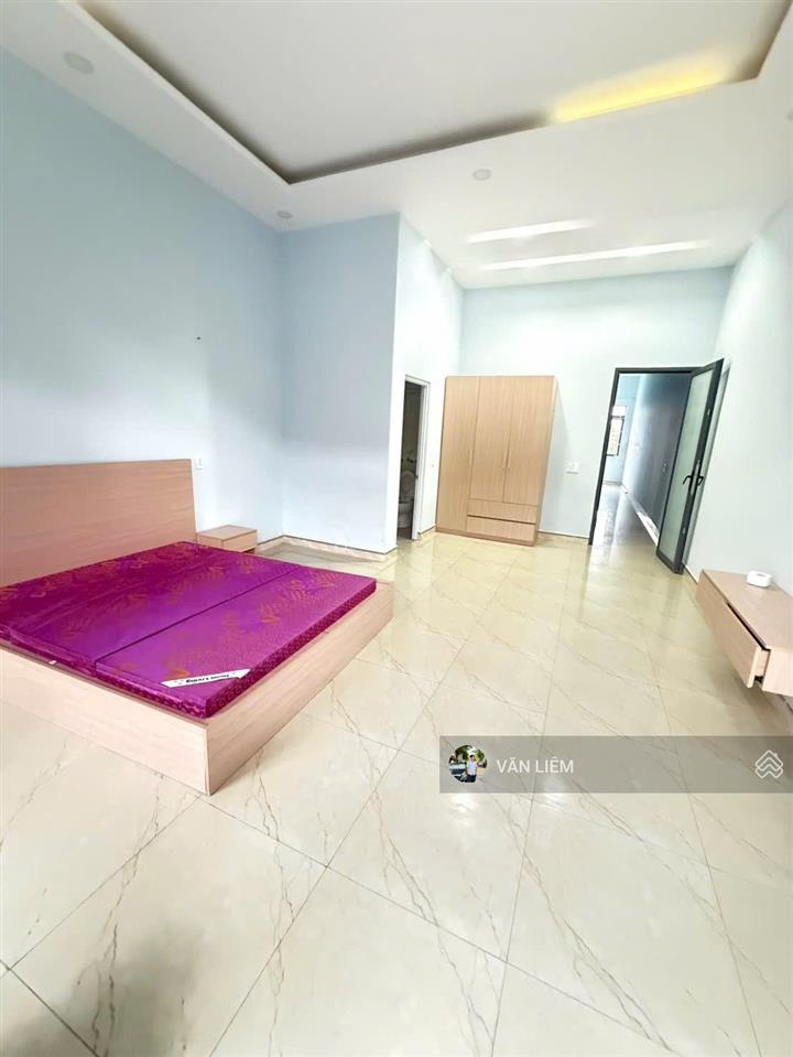 Cần cho thuê nhà 3 tầng tđc hòn rớ 2  nhà gồm phòng khách, phòng thờ, sân phơi 4 phòng ngủ, 5wc