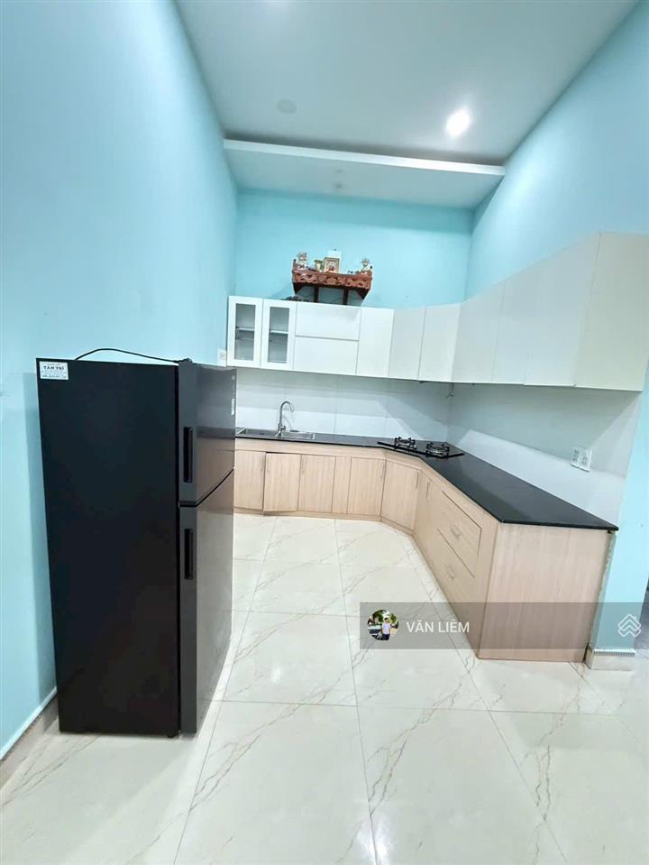 Cần cho thuê nhà 3 tầng tđc hòn rớ 2  nhà gồm phòng khách, phòng thờ, sân phơi 4 phòng ngủ, 5wc