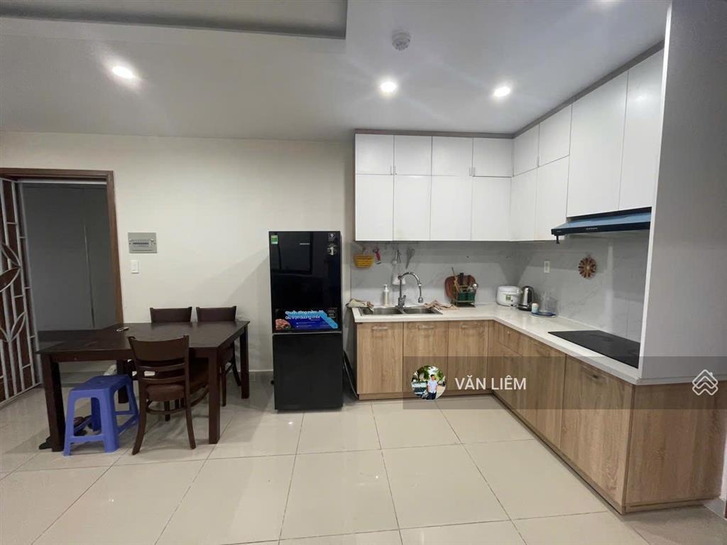 Hạ còn 3 tỷ  căn góc 2pn 2vs ct4 vcn phước hải
diện tích  66m2 (dt tim tường 71m2) ban công đô