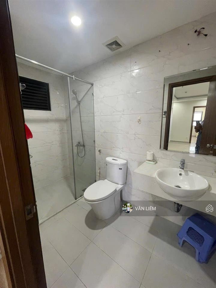 Hạ còn 3 tỷ  căn góc 2pn 2vs ct4 vcn phước hải
diện tích  66m2 (dt tim tường 71m2) ban công đô