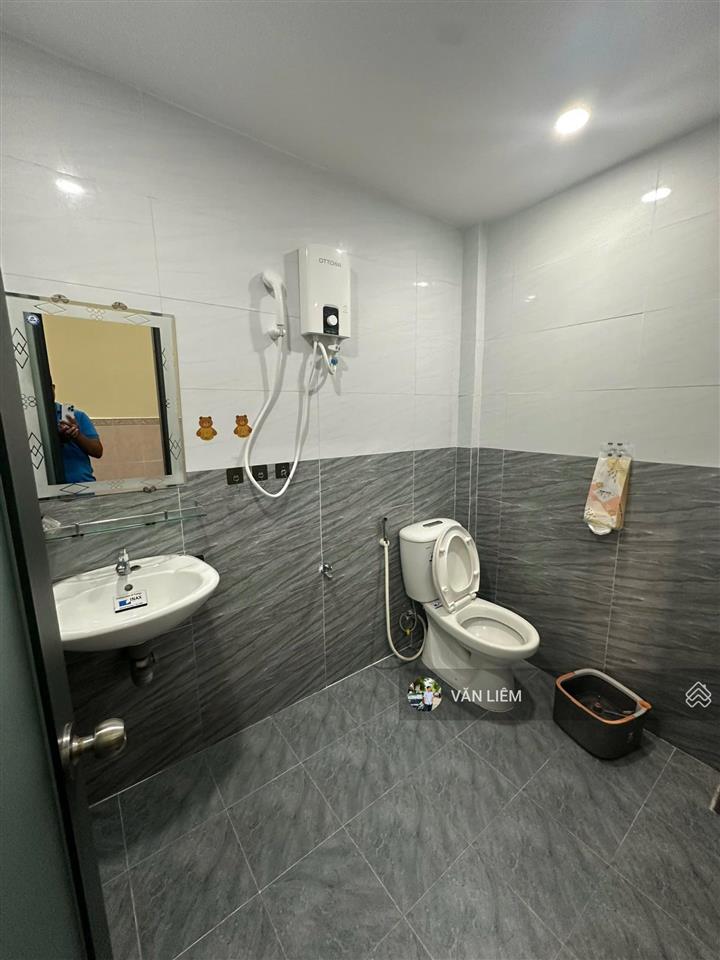 Cho thuê nhà nguyên căn có gác lửng mặt tiền đường phan huy ích hòn rớ 1 giá 10tr/tháng