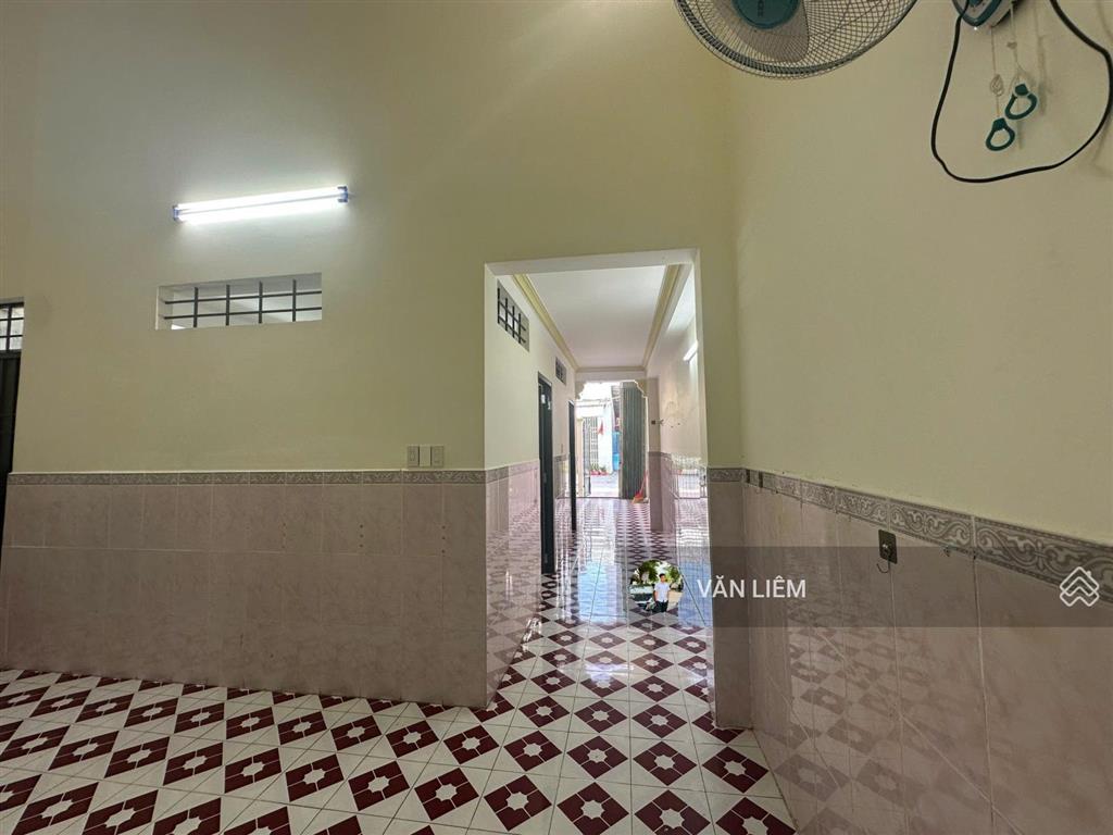 Cho thuê nhà nguyên căn có gác lửng mặt tiền đường phan huy ích hòn rớ 1 giá 10tr/tháng