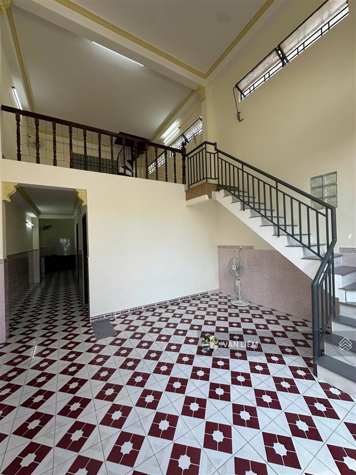 Cho thuê nhà nguyên căn có gác lửng mặt tiền đường phan huy ích hòn rớ 1 giá 10tr/tháng