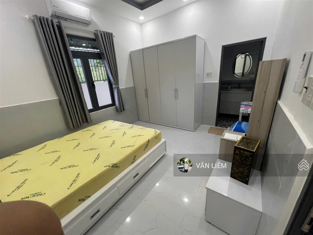 (8 triệu) cho thuê nhà nguyên căn phước đồng dt gần 300m2 gồm 2pn 3wc 1p khách 1 bếp wc riêng