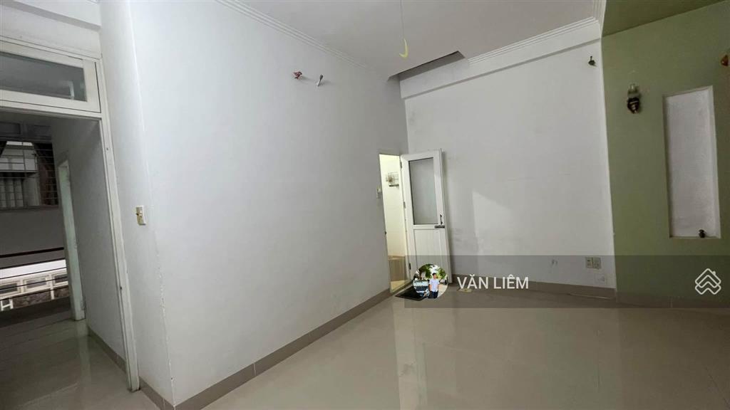 Cho thuê nhà 3 tầng  phước long nhà lệch tầng cực thoáng đường 8m, ô tô đỗ trong nhà